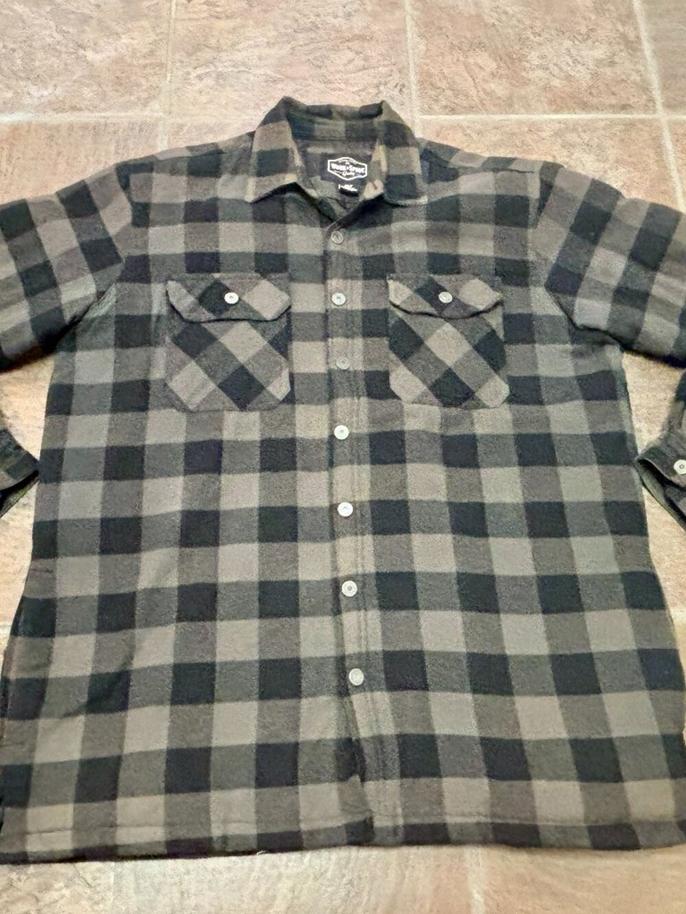 ~~Work N Sport Buffalo Plaid Heavyweight Flannel XLT Quilt Lined Shacket..EUC!